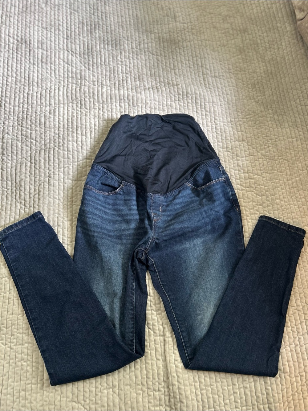 NEW Maternity Dark Wash Skinny Jeans with Stretch Panel